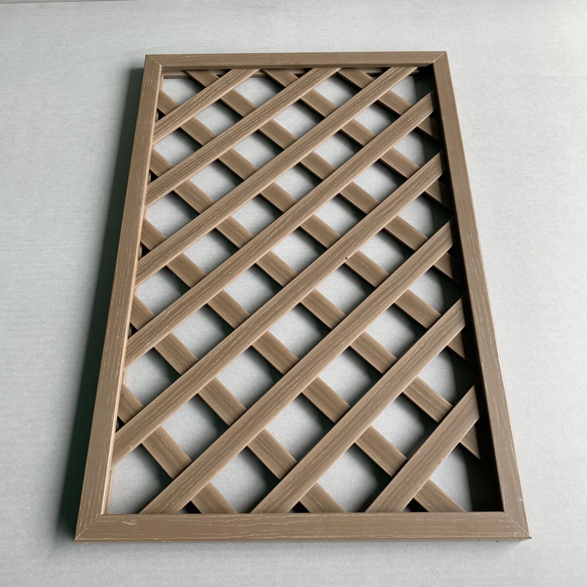 塑木格子籬笆-咖啡色 60*90*3.6 cm 1入